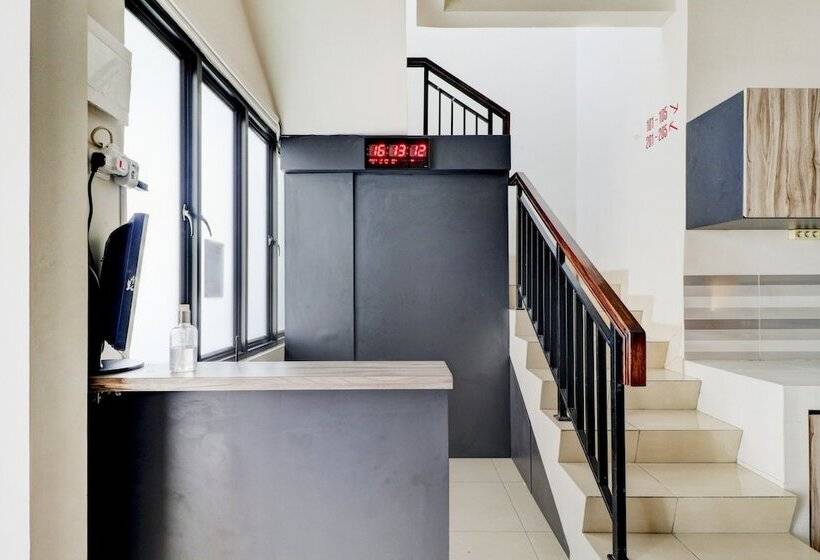 酒店 Oyo 90215 Ada Residence