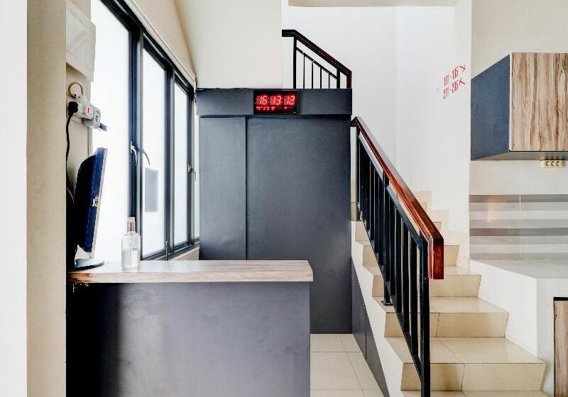 酒店 Oyo 90215 Ada Residence