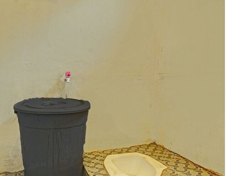 בית מלון כפרי Oyo 90279 Wartawan De Mansion