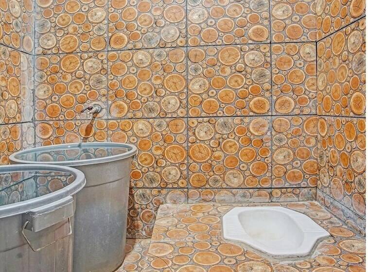 فندق Oyo 90279 Wartawan De Mansion