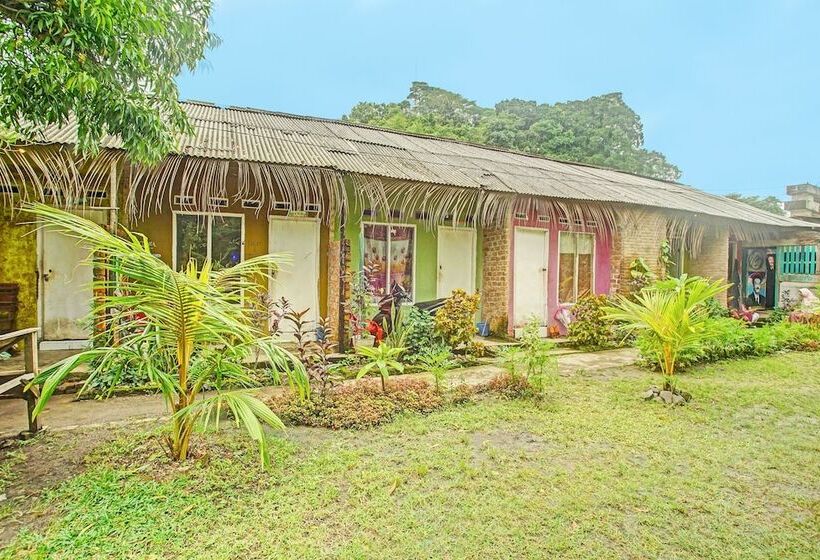 בית מלון כפרי Oyo 90279 Wartawan De Mansion