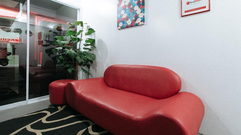 בית מלון כפרי Reddoorz Near Pasay Rotonda