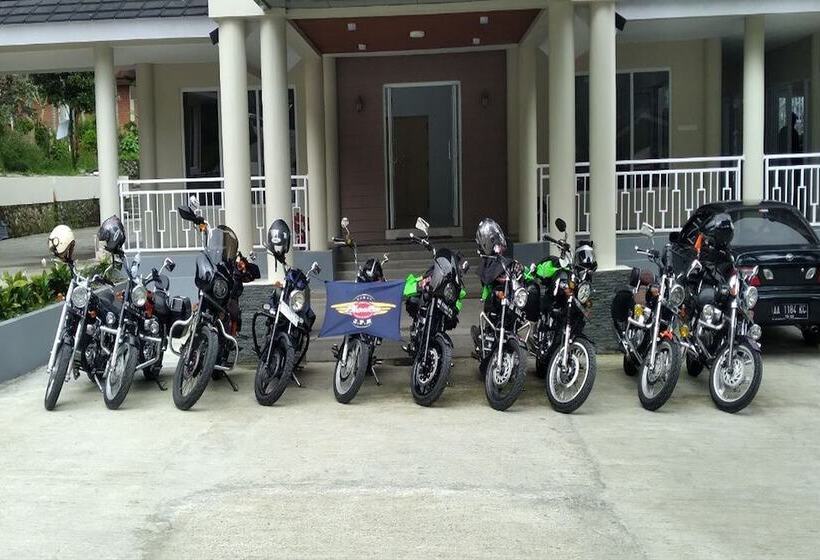 בית מלון כפרי Resort Agrowisata Perkebunan Tambi