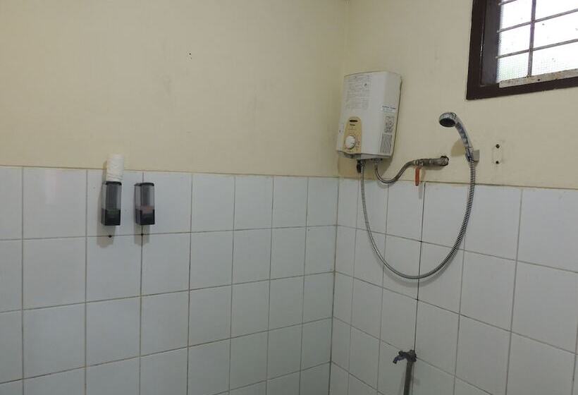 בית מלון כפרי Resort Agrowisata Perkebunan Tambi