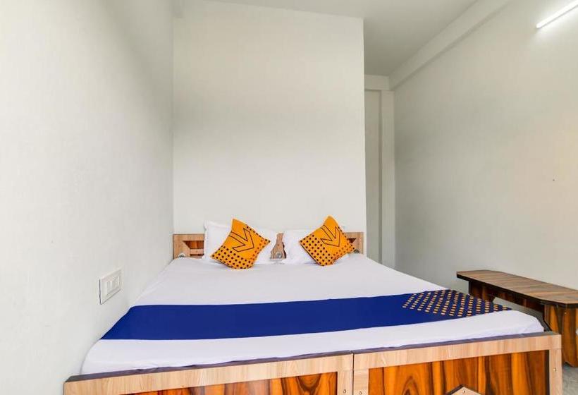 Spot On 78070 Hotel Sai Leela