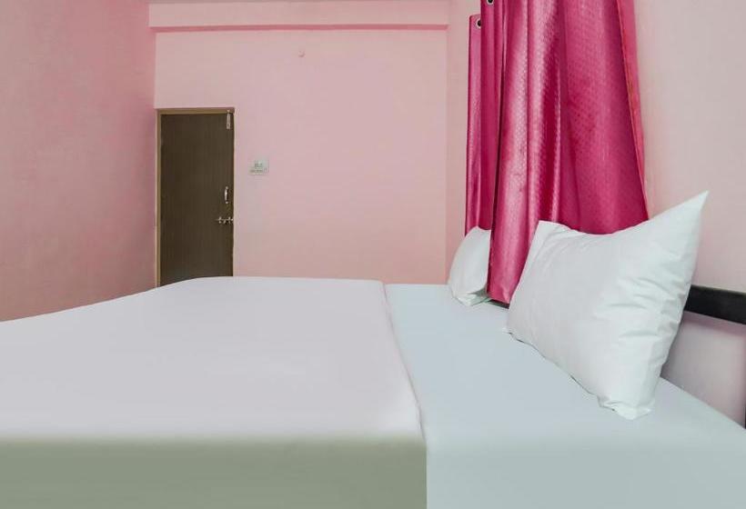 호텔 Spot On 78169 Lotus Service Apartment