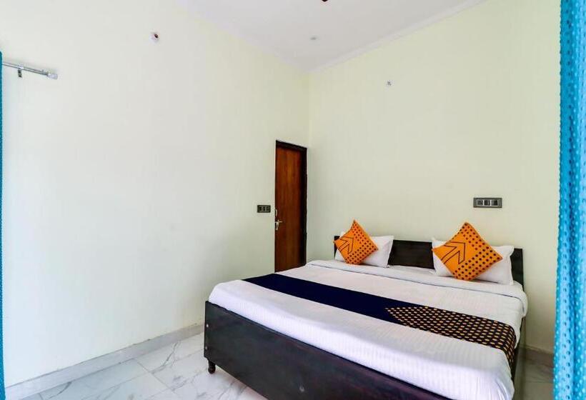 酒店 Spot On 78256 Hotal Kesariya