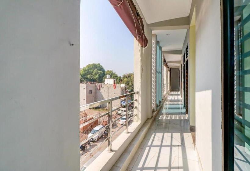 酒店 Spot On 78256 Hotal Kesariya