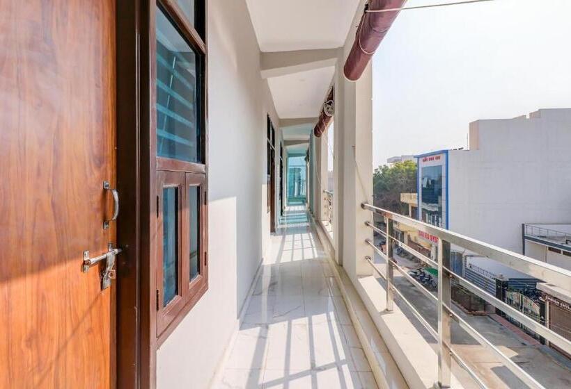 酒店 Spot On 78256 Hotal Kesariya