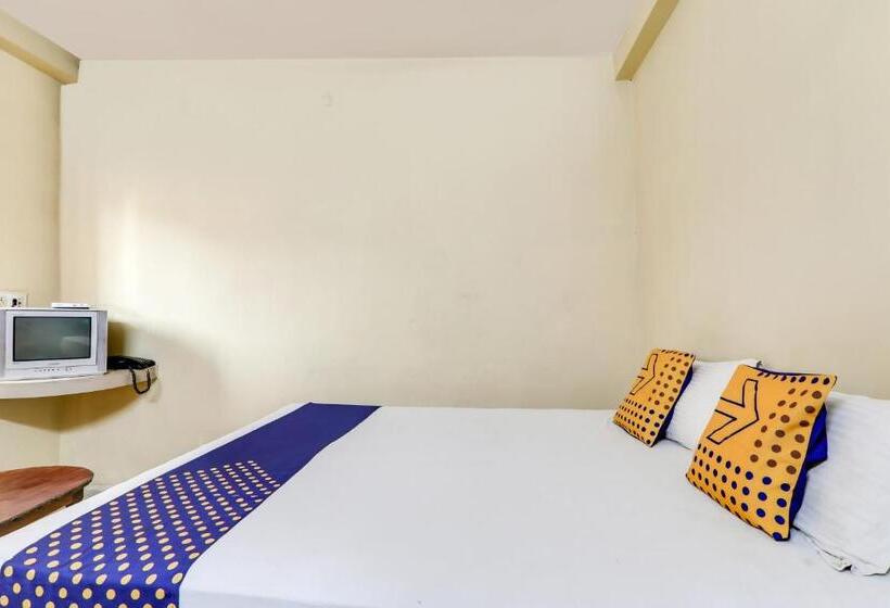 فندق Spot On 78479 Horas Regency