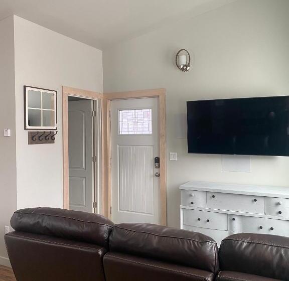 فندق Spruce Lodge