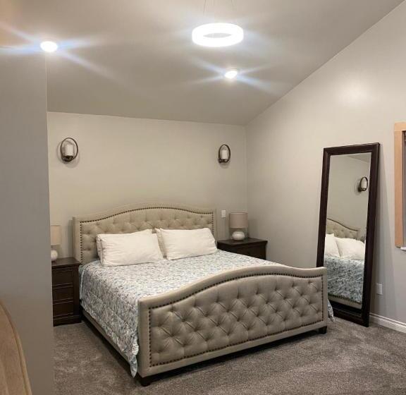 فندق Spruce Lodge