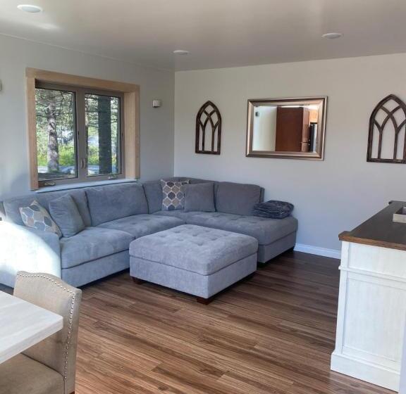 فندق Spruce Lodge