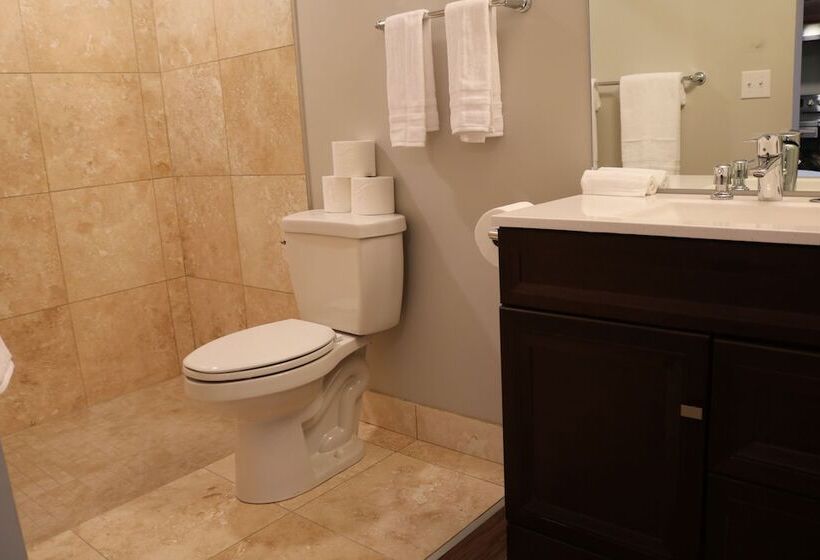 فندق Spruce Lodge