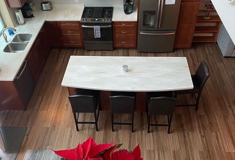 فندق Spruce Lodge