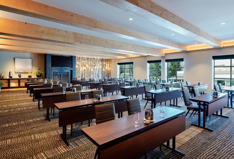 فندق The Cloudveil, Autograph Collection