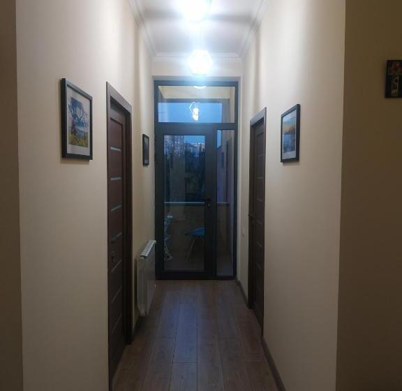 Hotel The Land Of Ararat