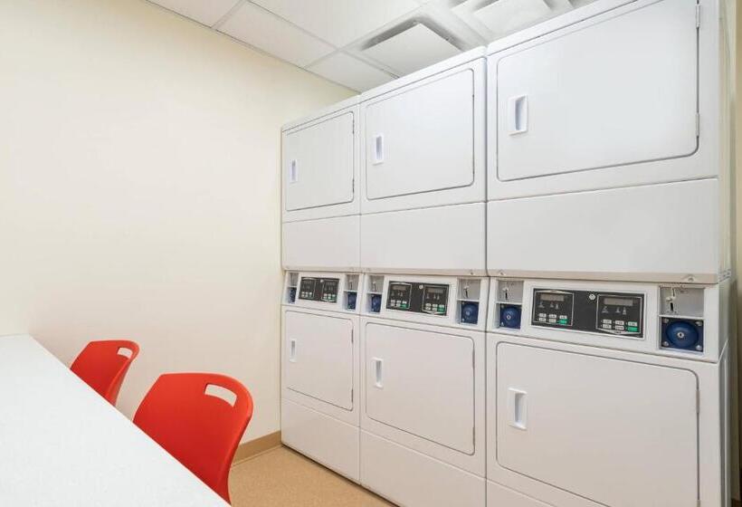 ホテル Towneplace Suites By Marriott Logan