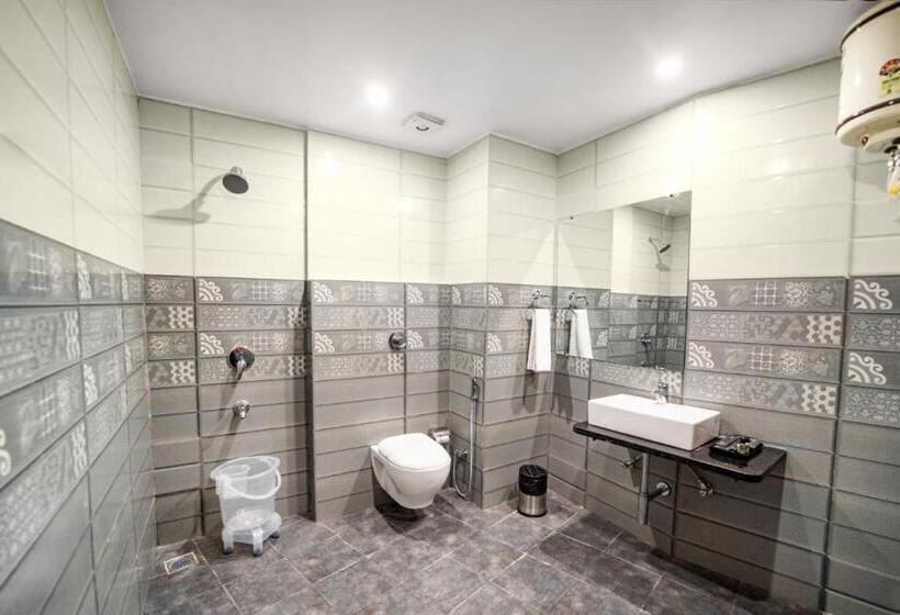 בית מלון כפרי Trimurti