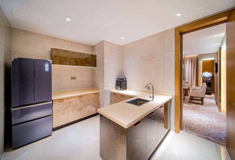 Отель Wyndham Shiyan Downtown