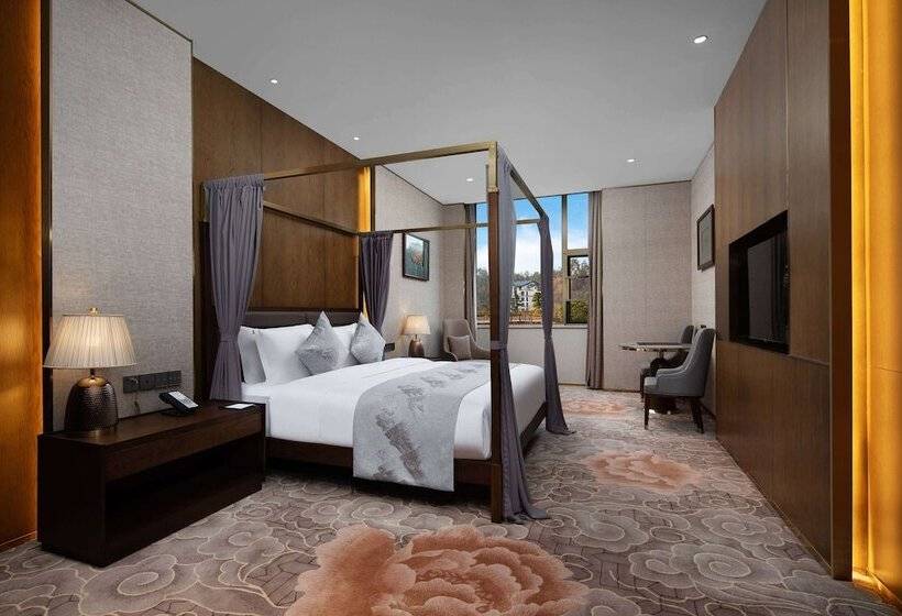 ホテル Wyndham Shiyan Downtown