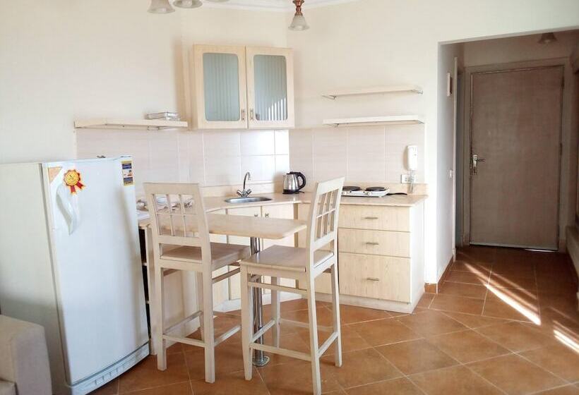 فندق على الطريق Marsa Alam Inn