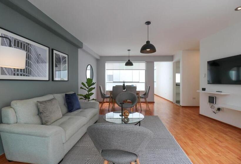 Nomad By Wynwood House