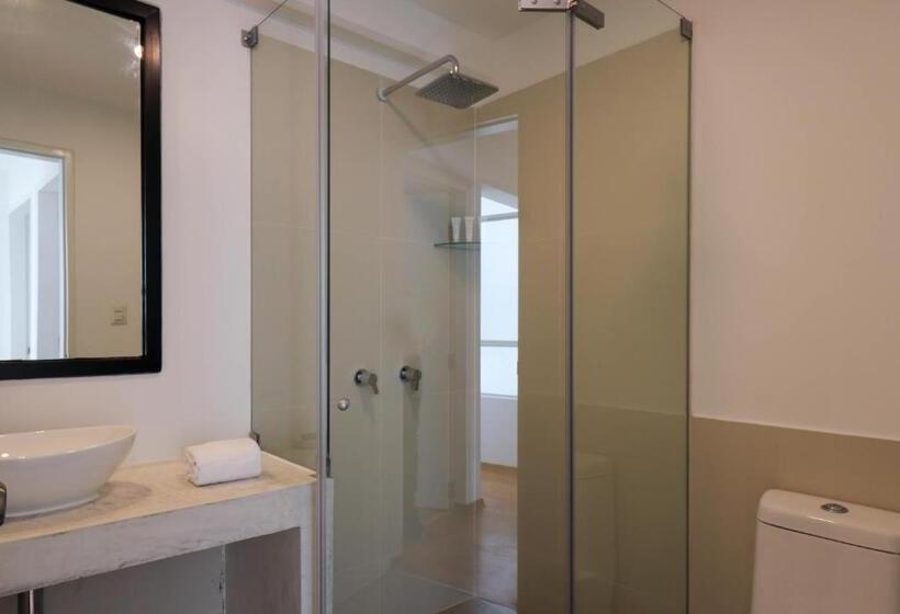 Nomad By Wynwood House