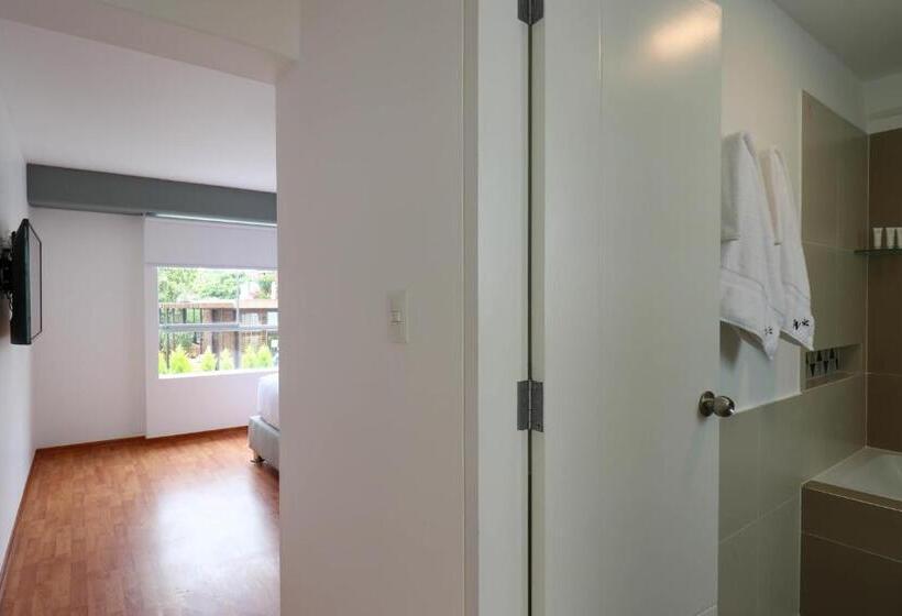 Nomad By Wynwood House