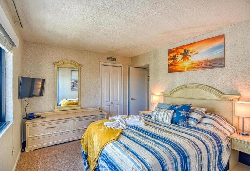 Ocean Front, Private Balconies