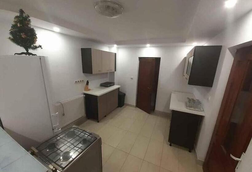 פנסיון Casa Edi