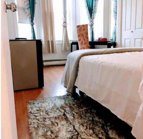 פנסיון Charming 2 Bedrooms Apt 10 Mins To Nycity