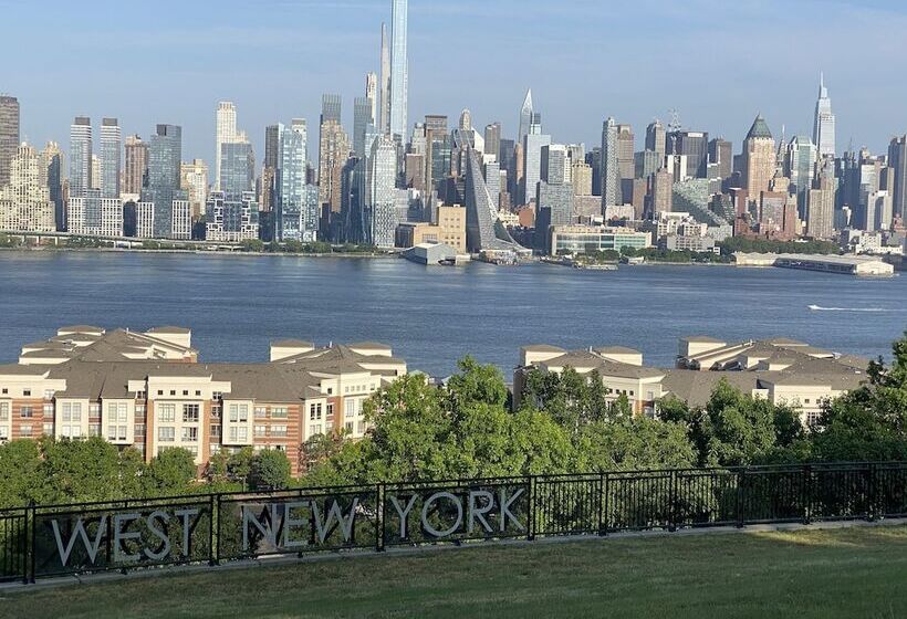 膳宿费 Nice 2bedroom Apt With Patio Included To Enjoy