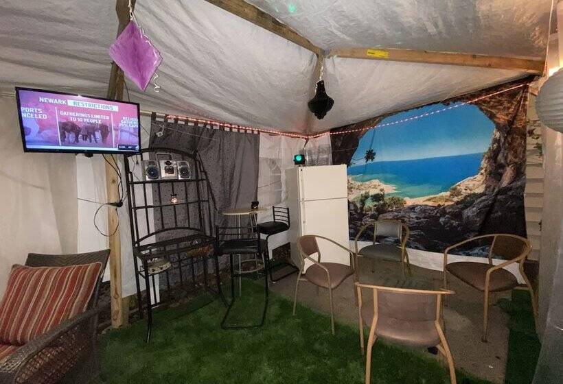 膳宿费 Nice 2bedroom Apt With Patio Included To Enjoy