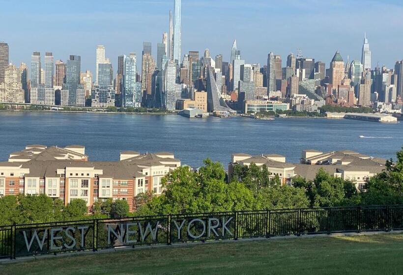 膳宿费 Nice 2bedroom Apt With Patio Included To Enjoy