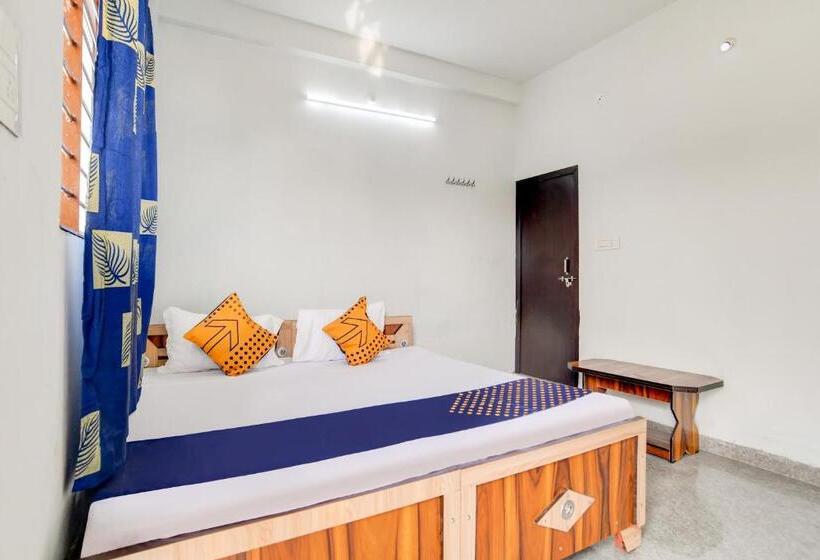 Spot On 78070 Hotel Sai Leela