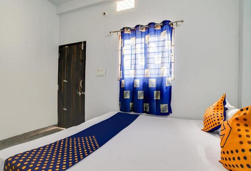 Spot On 78070 Hotel Sai Leela