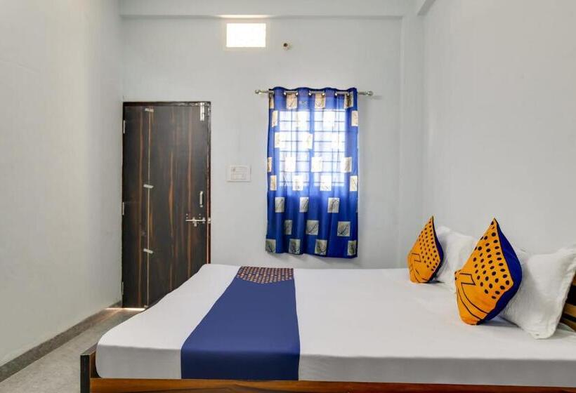 Spot On 78070 Hotel Sai Leela