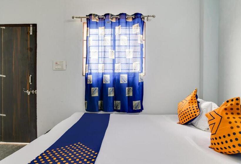 Spot On 78070 Hotel Sai Leela