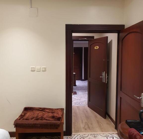 رميس البخاري