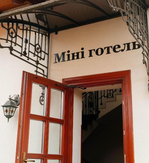 Hostel Chizay. мала гора