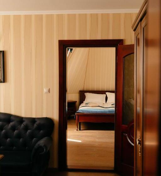 Hostel Chizay. мала гора