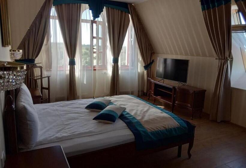 Hostel Chizay. мала гора