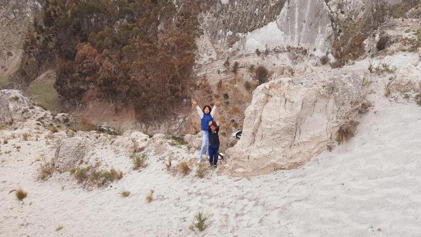 هاستل Imperial Zumbahua