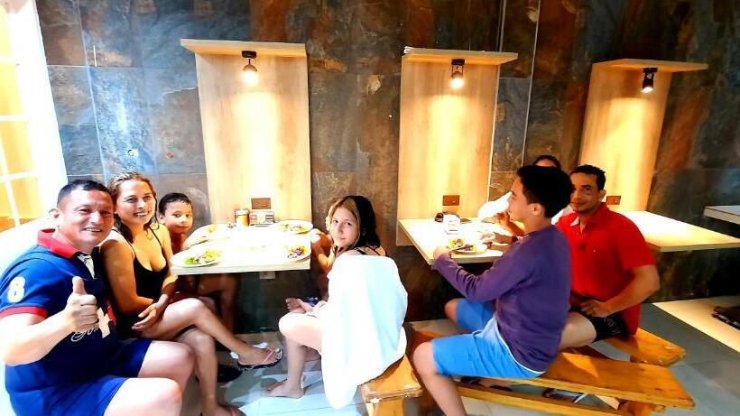 هاستل Imperial Zumbahua