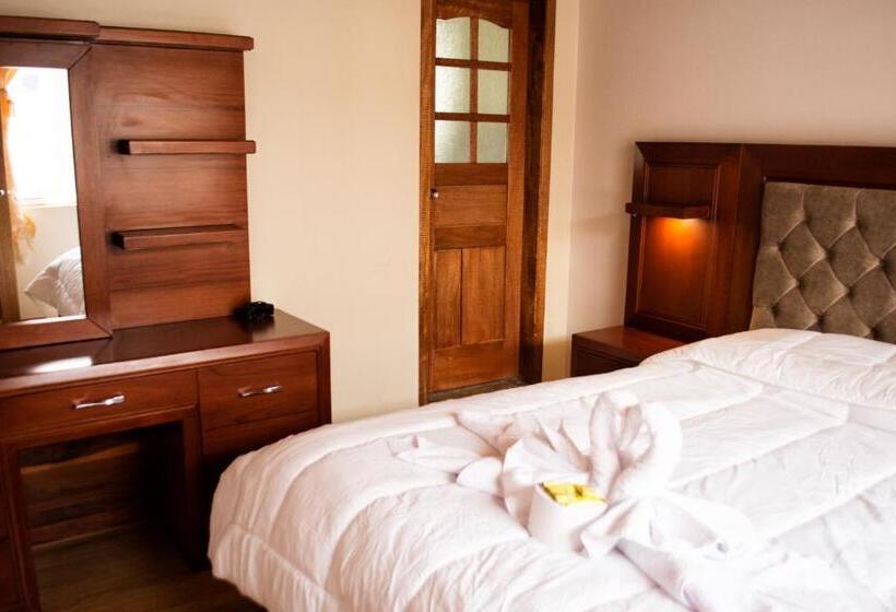 هاستل Imperial Zumbahua