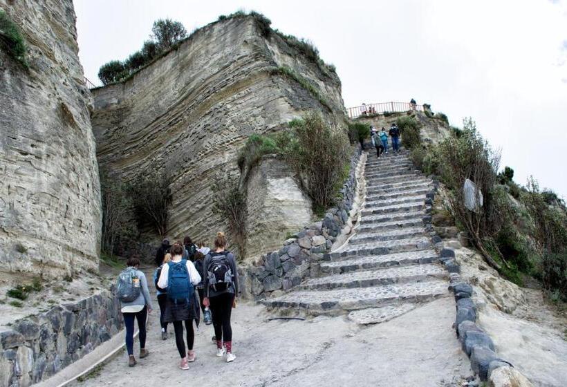 هاستل Imperial Zumbahua