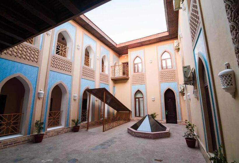 Boutique Hotel Shakh