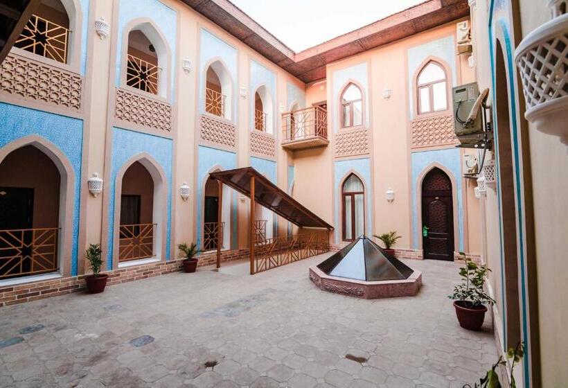 Boutique Hotel Shakh