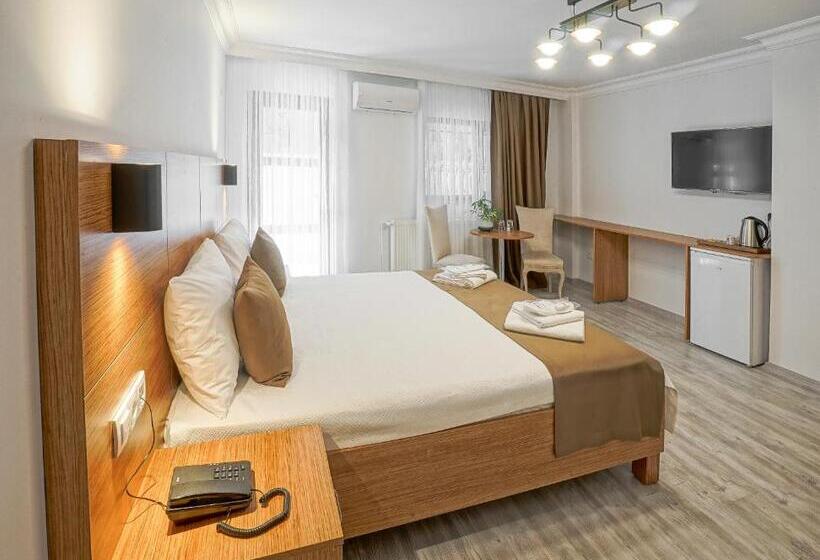 Class Hotel Bosphorus With Jacuzzi